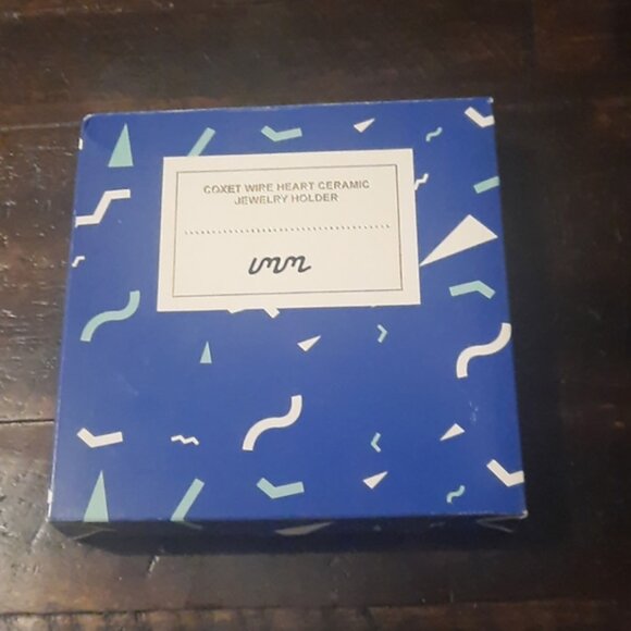 Jewelry Holder - Picture 2 of 5